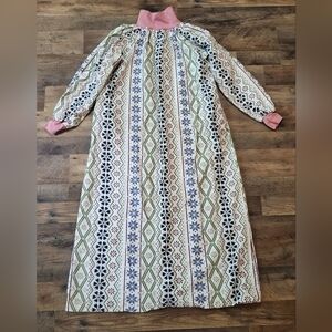 The Vermont Country Store Women's Holiday Snowflake Winter Mock Neck Nightgown L